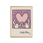 Keith Haring - Men holding a heart